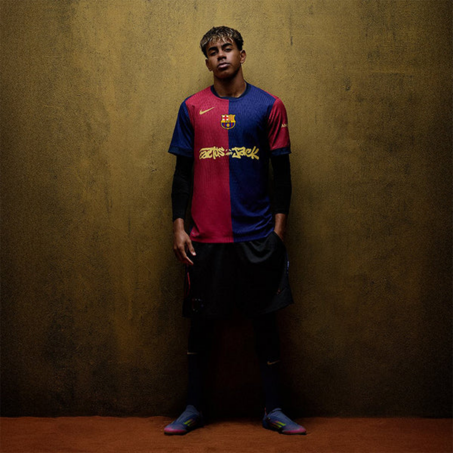 BARCELONA X TRAVIS SCOTT LOCAL 2024/2025