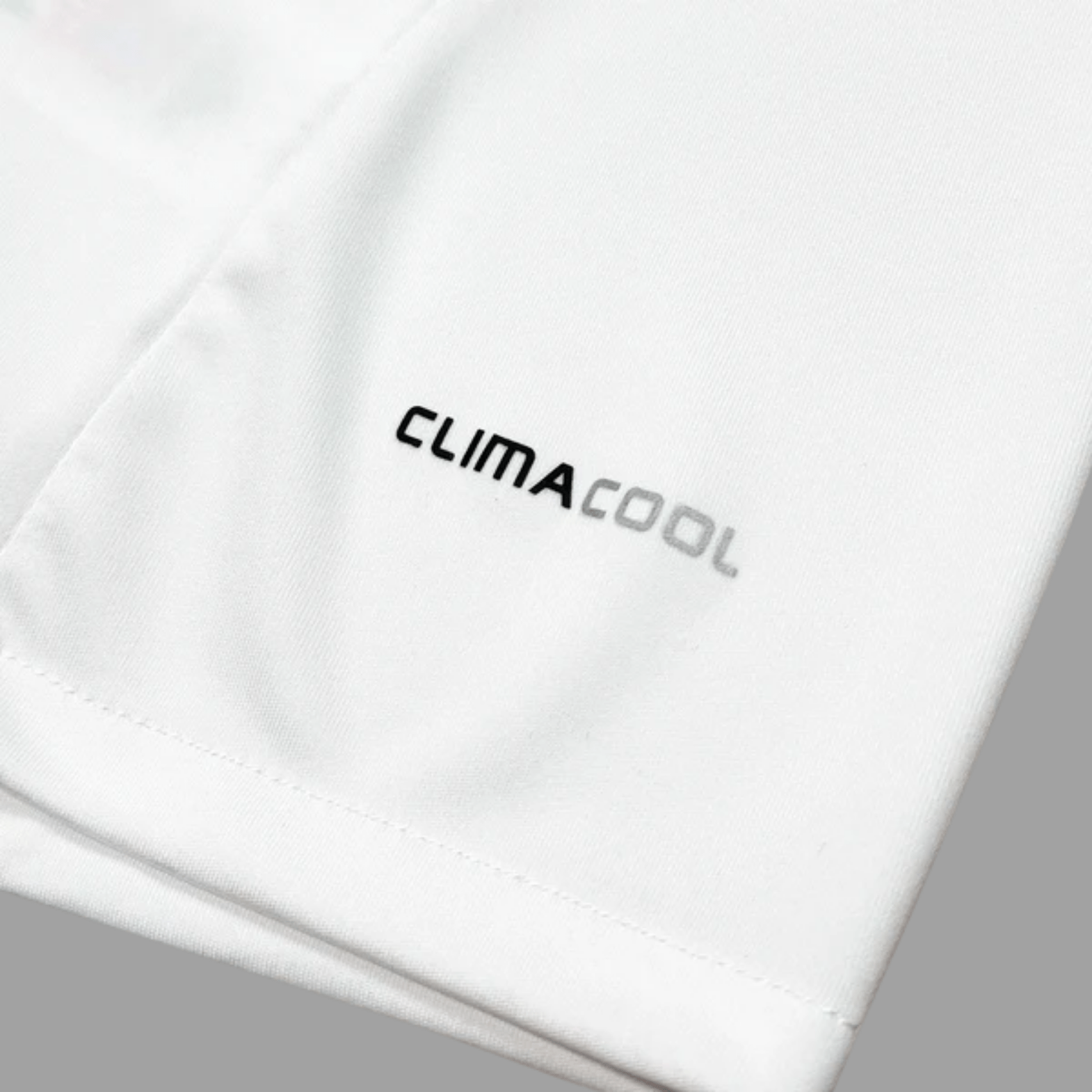 Jersey Local  Real Madrid 2011-2012